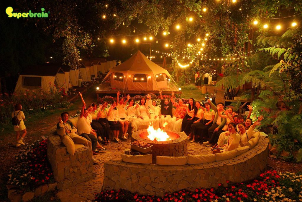 Thầy Cô Superbrain tham gia hoạt động kết nối và phát triển bản thân trong hành trình Family Day 2025 tại Đà Lạt