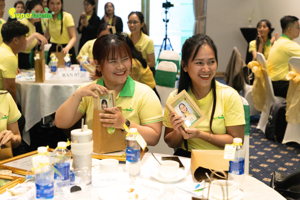 Phần quà bất ngờ tại Hội thảo Người Hướng Dẫn Superbrain 2026